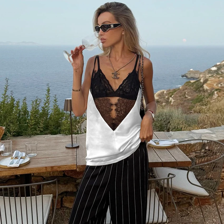 Linad Sexy White Backless Lace Vest Women Fashion Hollow Out Camisole Women Elegant Satin Spaghetti Strap Tops Female 2025 New
Linad Sexy White Backless Lace Vest Women Fashion Hollow Out Camisole Women Elegant Satin Spaghetti Strap Tops Female 2025 New
