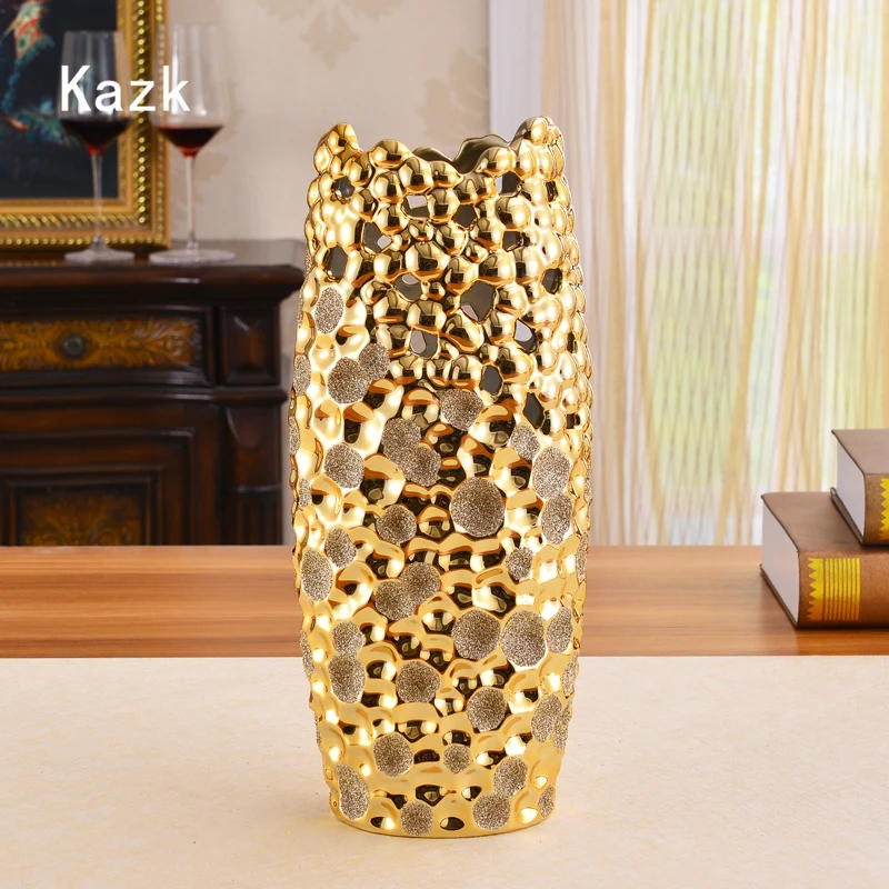 European Style Golden Ceramic Vase Creative Irregularity Hammer Pattern Craft Dried Flower Ikebana Decor Vase Home Accessories
European Style Golden Ceramic Vase Creative Irregularity Hammer Pattern Craft Dried Flower Ikebana Decor Vase Home Accessories
