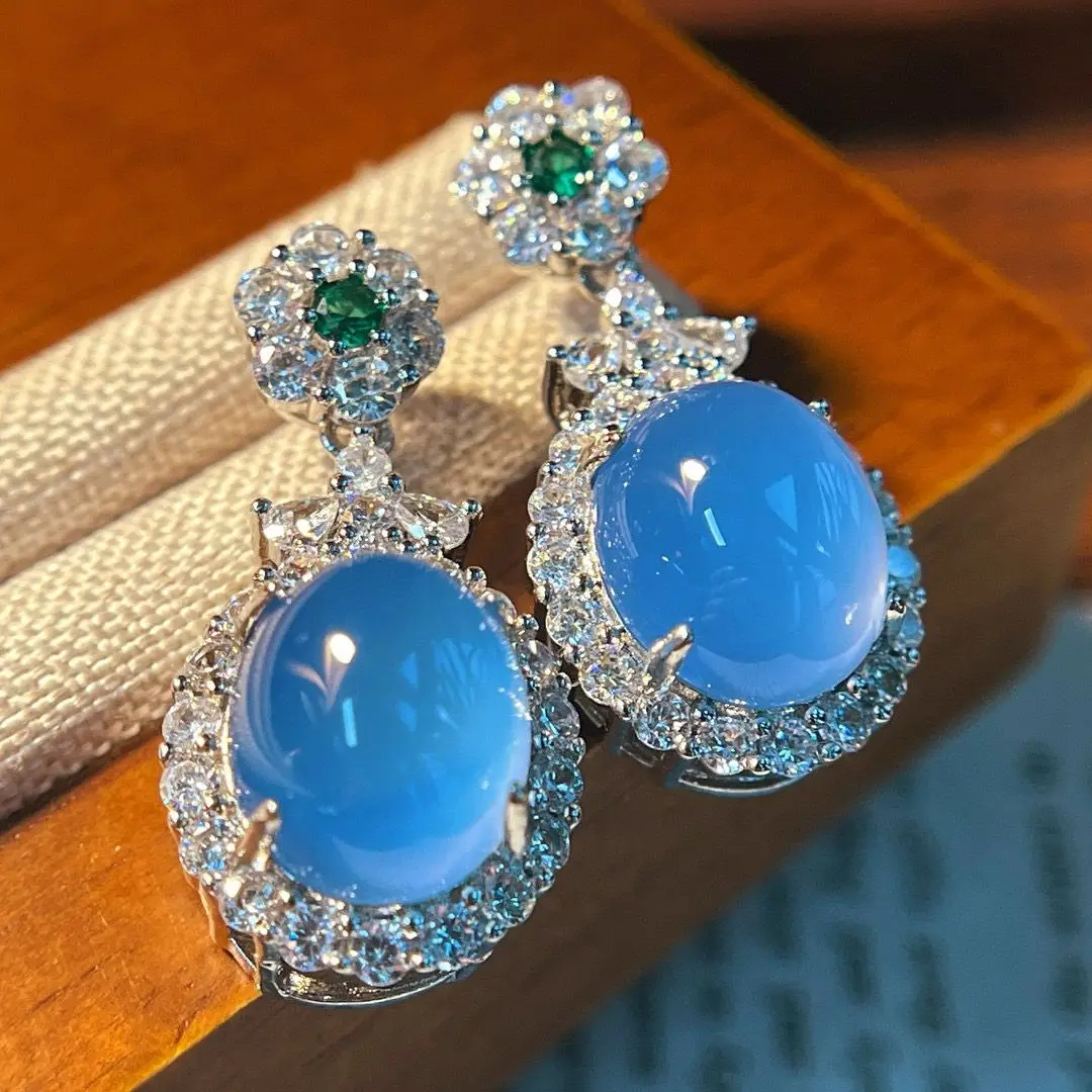 ice seed egg surface stud earrings are light and luxurious, with antique trends, versatile temperament, fashionable ea
ice seed egg surface stud earrings are light and luxurious, with antique trends, versatile temperament, fashionable ea