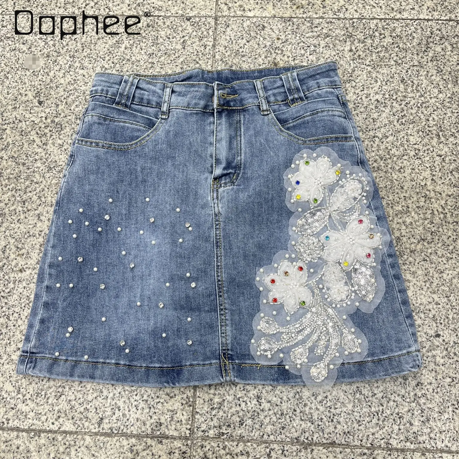 European Station New Heavy Industry Colored Diamond Denim Skirt Women White Mesh Yarn Flower Beads High Waist A-line Skirts
European Station New Heavy Industry Colored Diamond Denim Skirt Women White Mesh Yarn Flower Beads High Waist A-line Skirts