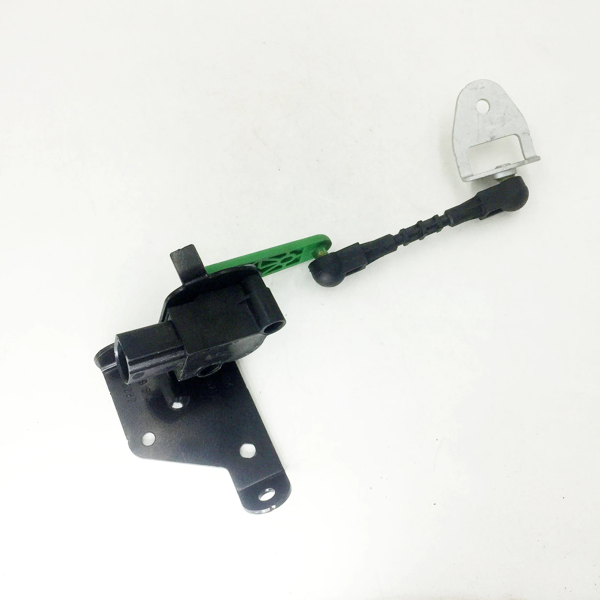 5Q0512521E 5Q0 512 521 E 1PC Headlight Height Suspension Level Sensor For AUDI A3 S3 VOLKSWAGEN VW GOLF GTI
5Q0512521E 5Q0 512 521 E 1PC Headlight Height Suspension Level Sensor For AUDI A3 S3 VOLKSWAGEN VW GOLF GTI