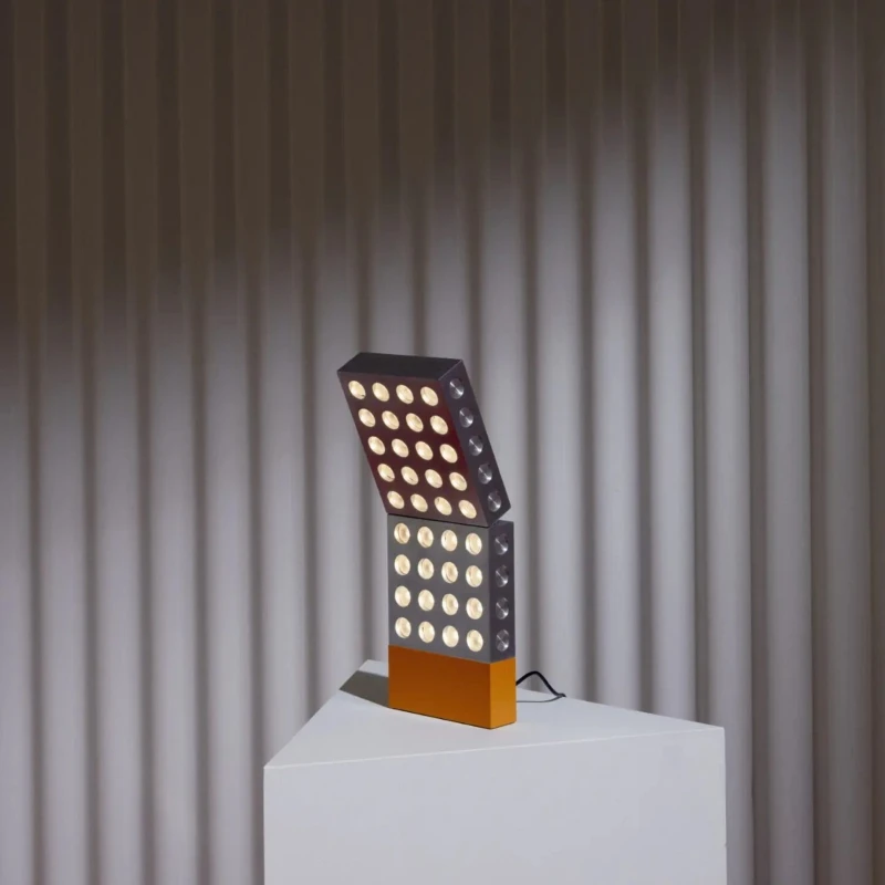 Energy saving desk lamp Anti-glare Learning work Eye protection
Energy saving desk lamp Anti-glare Learning work Eye protection