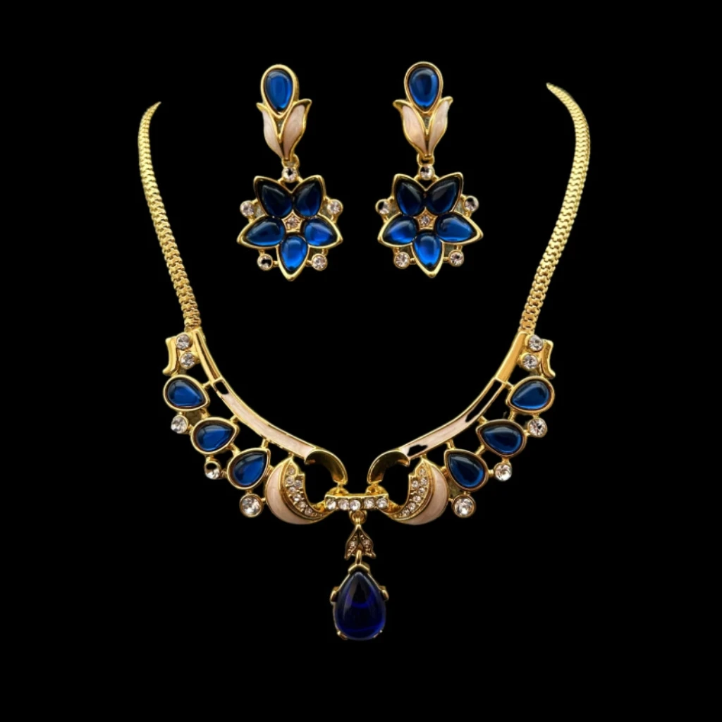 Elegant Vintage Inspired Gold Plated Jewelry Set Blue Gemstone Embellished Necklace Earrings Ladies' Fashion Accessories
Elegant Vintage Inspired Gold Plated Jewelry Set Blue Gemstone Embellished Necklace Earrings Ladies' Fashion Accessories