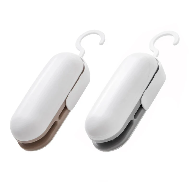 Chip Bag Resealer Portable Sealing Tool Mini Handheld Plastic Package Air Tight Re Sealer Snack Seal Heat keep food fresh
Chip Bag Resealer Portable Sealing Tool Mini Handheld Plastic Package Air Tight Re Sealer Snack Seal Heat keep food fresh