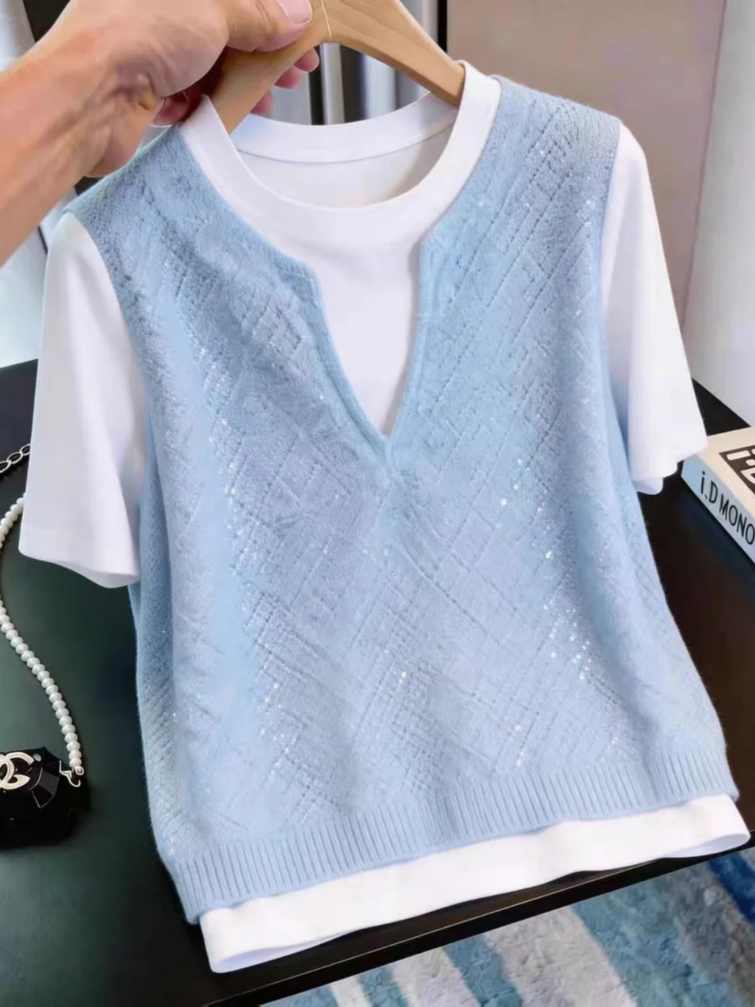 Fashionable Color Block Ice Silk Knitted Top Loose Short Sleeve Women's Summer Casual Style Fake Two-Piece Sun Protection
Fashionable Color Block Ice Silk Knitted Top Loose Short Sleeve Women's Summer Casual Style Fake Two-Piece Sun Protection