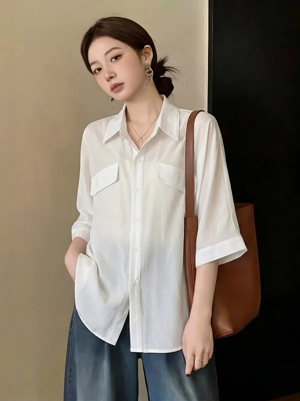 Elegant White V-Neck Short Sleeve Shirt Women's plus Size Loose Belly Covering Top Korean Style Commute Fashion Summer New
Elegant White V-Neck Short Sleeve Shirt Women's plus Size Loose Belly Covering Top Korean Style Commute Fashion Summer New