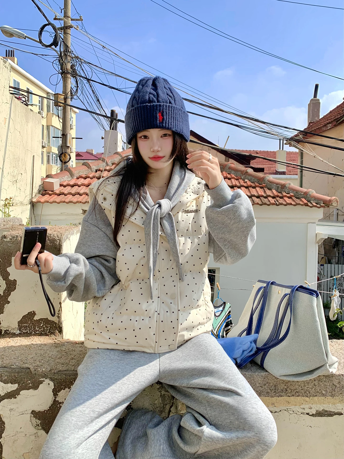 Women's Casual Sle Quilted Vest Autumn Winter Faionable Svel Polka Dot Design Commute Casual Match All Outerwear
Women's Casual Sle Quilted Vest Autumn Winter Faionable Svel Polka Dot Design Commute Casual Match All Outerwear