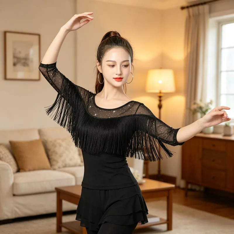 Latin Dance Tops Women Red Tassel Short Sleeve Square Dance Ballroom Modern National Standard Practice Performance Fashion Shirt
Latin Dance Tops Women Red Tassel Short Sleeve Square Dance Ballroom Modern National Standard Practice Performance Fashion Shirt