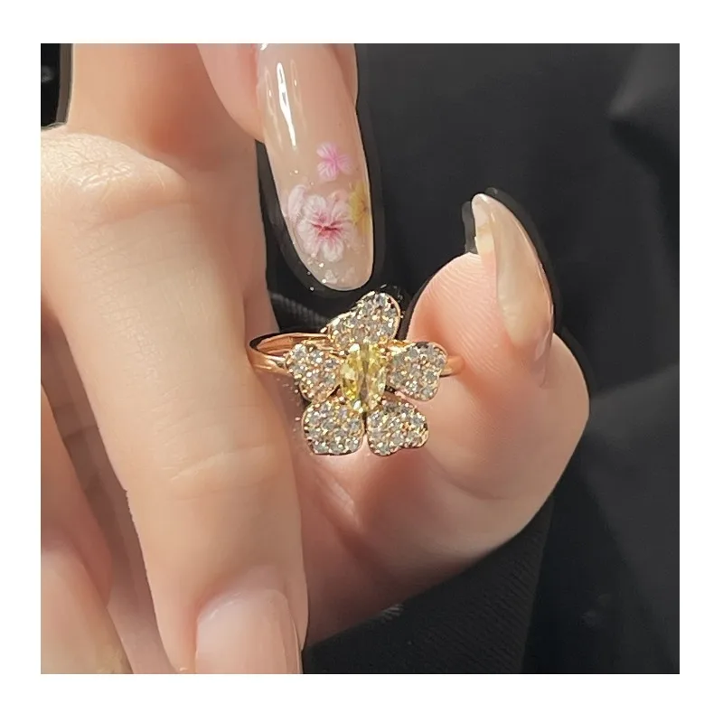 Exquisite Sunflower Ring Women's Retro Light Luxury Zircon Flower Ring Versatile Fashion Adjustable Index Finger Ring
Exquisite Sunflower Ring Women's Retro Light Luxury Zircon Flower Ring Versatile Fashion Adjustable Index Finger Ring