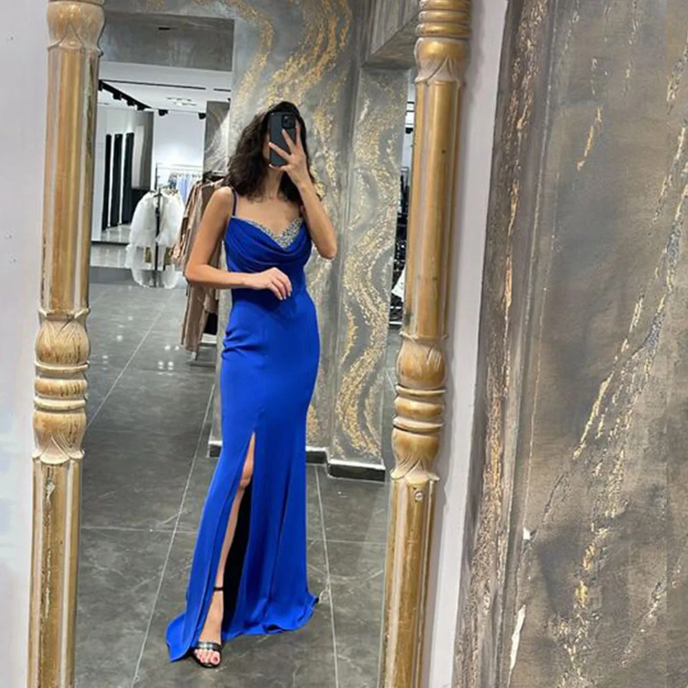 Blue Spaghetti Straps Evening Dress V-Neck Zipper Crystal Prom Dress Jersey Side Split Mermaid Sweep Train Robes De Soirée
Blue Spaghetti Straps Evening Dress V-Neck Zipper Crystal Prom Dress Jersey Side Split Mermaid Sweep Train Robes De Soirée