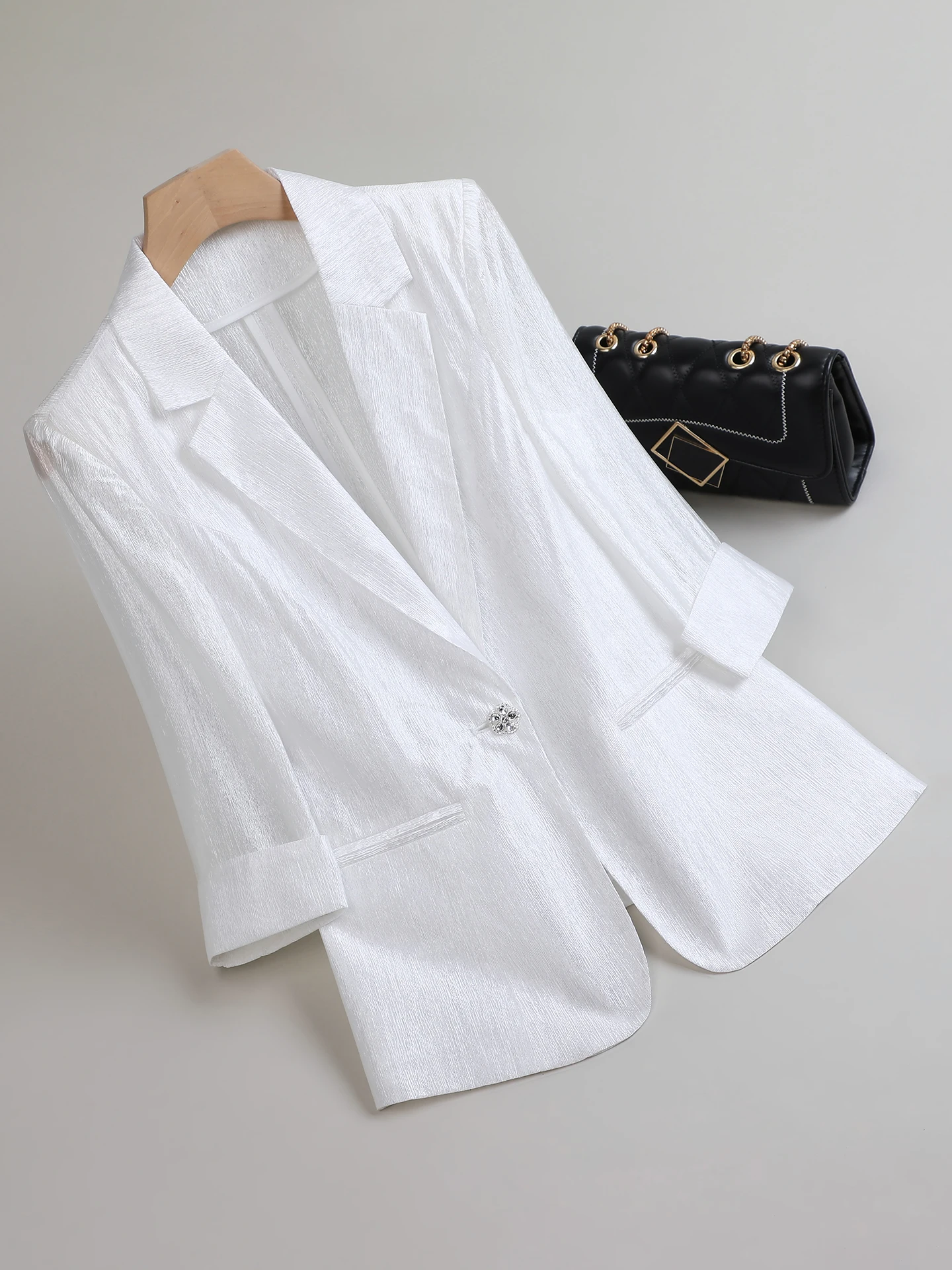 White Acetate Seven-Quarter Sleeve Women's Suit Jacket Fashionable Compact Size Spring New Style Polyester Fiber Loose Fit
White Acetate Seven-Quarter Sleeve Women's Suit Jacket Fashionable Compact Size Spring New Style Polyester Fiber Loose Fit