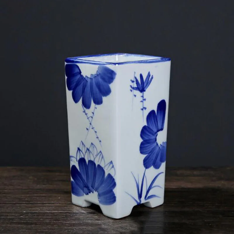 Chinese Style Handpainted Floral Porcelain Flowerpot Creative Blue and White Succulent Plant Pot Desktop Bonsai Vase Home Decor
Chinese Style Handpainted Floral Porcelain Flowerpot Creative Blue and White Succulent Plant Pot Desktop Bonsai Vase Home Decor