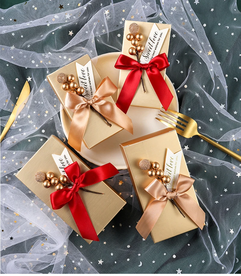 50pcs New European Bowknot Candy Box Bowknot Gold Paperboard Packaging Gift Box Happiness Wedding Presen Gift Bag
50pcs New European Bowknot Candy Box Bowknot Gold Paperboard Packaging Gift Box Happiness Wedding Presen Gift Bag