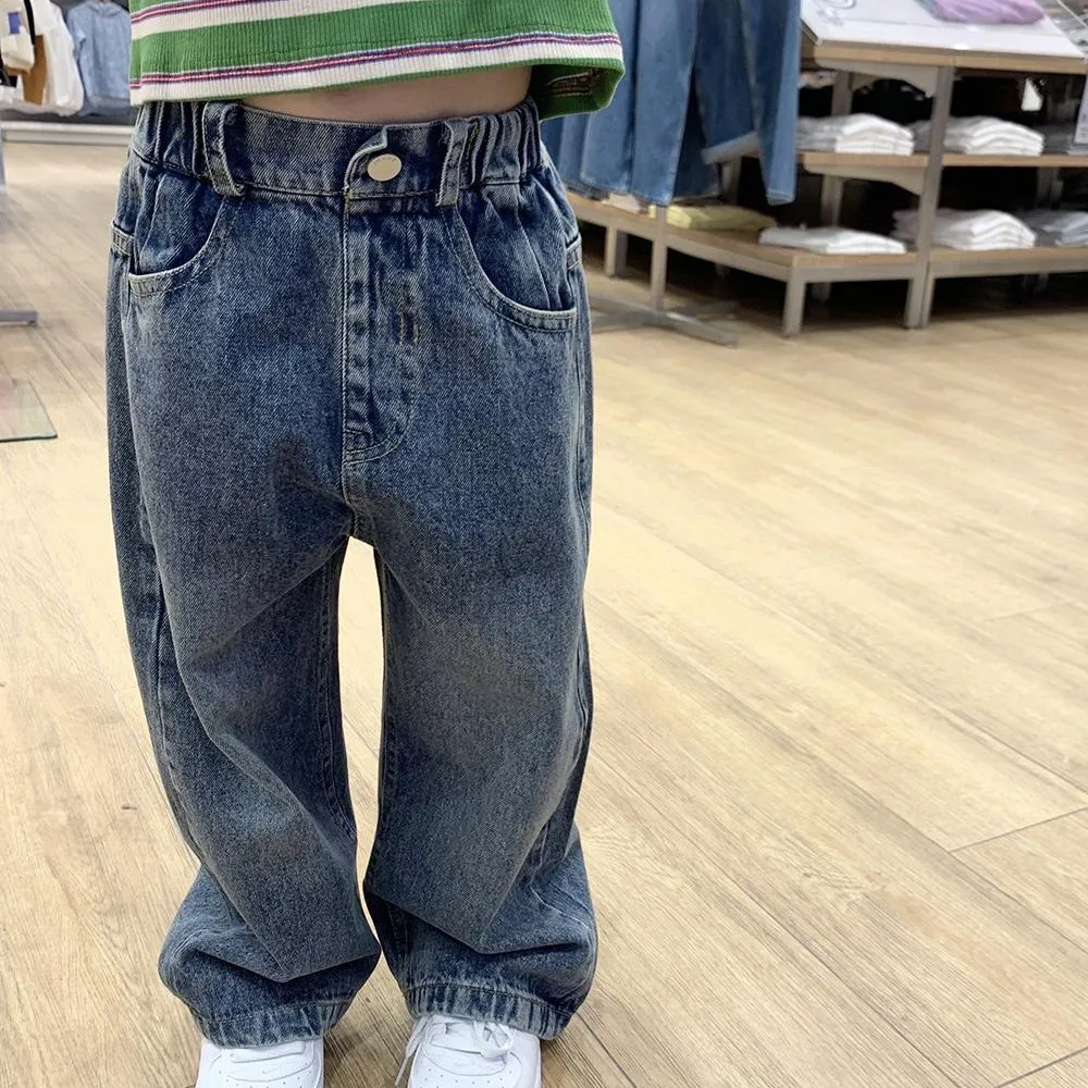Spring and Autumn Children's Jeans Fashion New Style Boys and Girls Vintage Straight Leg Wide Leg Pants
Spring and Autumn Children's Jeans Fashion New Style Boys and Girls Vintage Straight Leg Wide Leg Pants