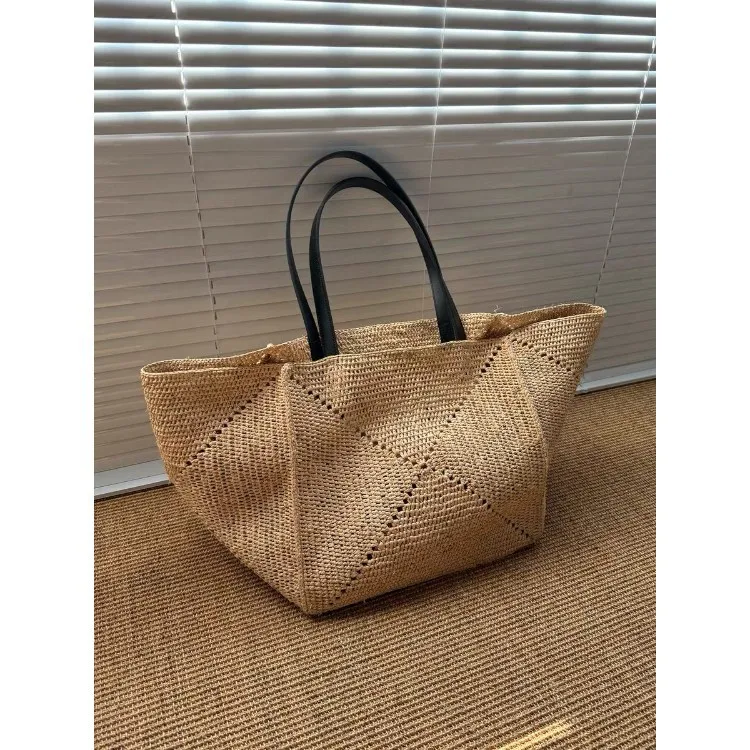 Large Capacity Hollow Out Straw Tote Bag Women Summer Beach Bag Handmade Woven Shoulder Bag with Leather Strap Casual Shopping
Large Capacity Hollow Out Straw Tote Bag Women Summer Beach Bag Handmade Woven Shoulder Bag with Leather Strap Casual Shopping