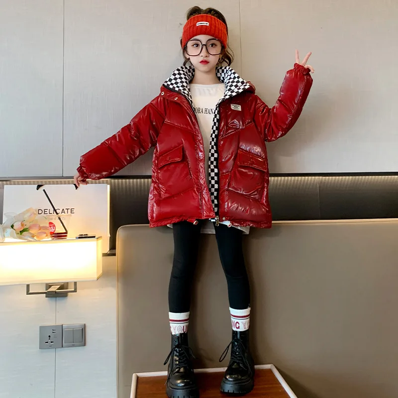 Girls Coat 2024 Autumn New Children Bright Cotton Coat Leisure Thickening Simple Casual Fashion Top European Fashion Style
Girls Coat 2024 Autumn New Children Bright Cotton Coat Leisure Thickening Simple Casual Fashion Top European Fashion Style
