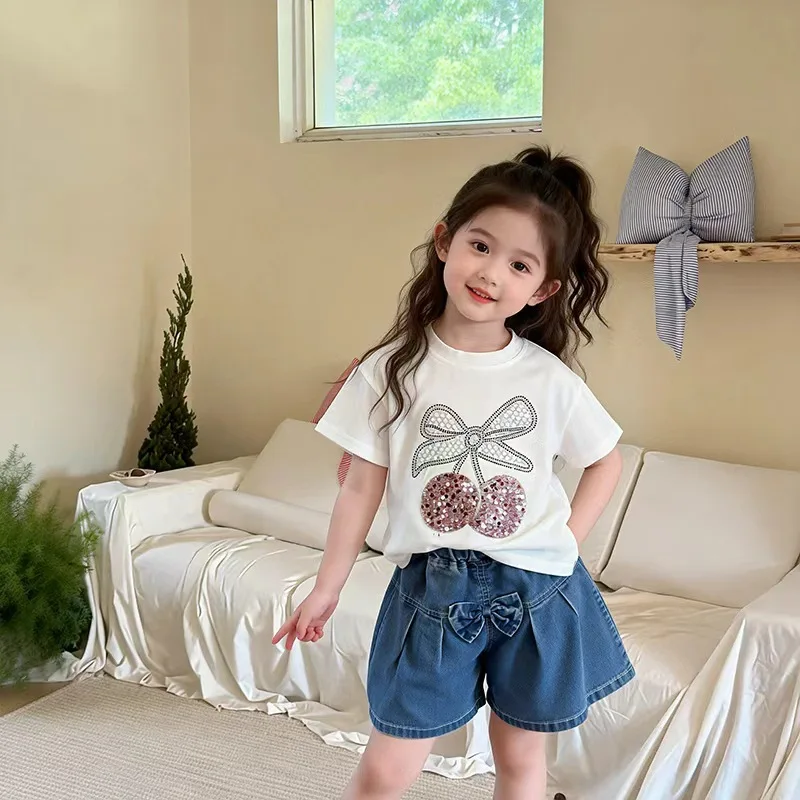 Summer Toddler Baby Girls Cotton Sequin and Crystal Inlay T-Shirt Top+Jeans Shorts Set Kids 2PCS Tracksuit Children Outfit 1-6Yr
Summer Toddler Baby Girls Cotton Sequin and Crystal Inlay T-Shirt Top+Jeans Shorts Set Kids 2PCS Tracksuit Children Outfit 1-6Yr