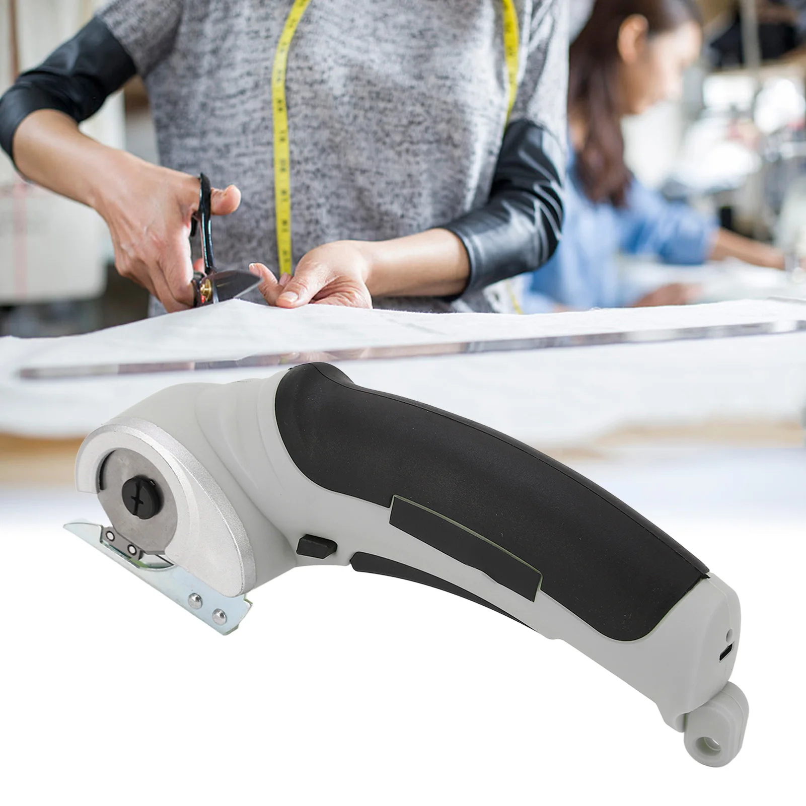 【New】Cordless Electric Scissors Handheld Fabric Cutter 240RPM Rechargeable Tool for Carpet Sponge Cordless Scissors
【New】Cordless Electric Scissors Handheld Fabric Cutter 240RPM Rechargeable Tool for Carpet Sponge Cordless Scissors