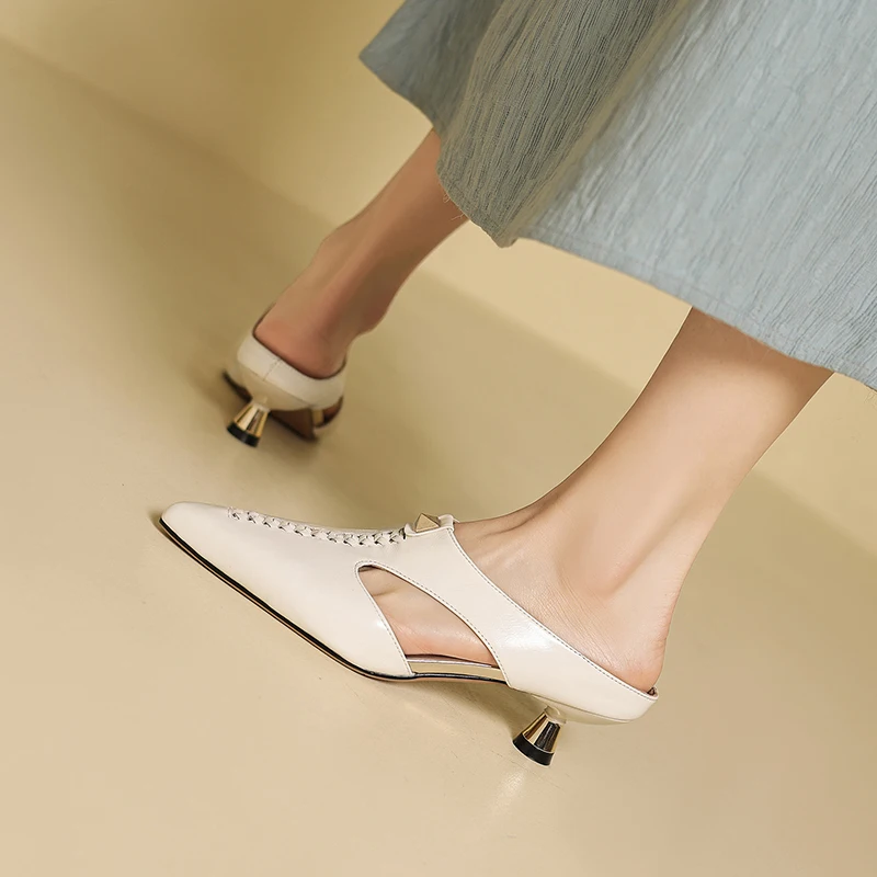 2026 new summer women sandals natural leather 22-25cm cowhide+sheepskin pointed toe hollow-out mules high heel women slippers
2026 new summer women sandals natural leather 22-25cm cowhide+sheepskin pointed toe hollow-out mules high heel women slippers