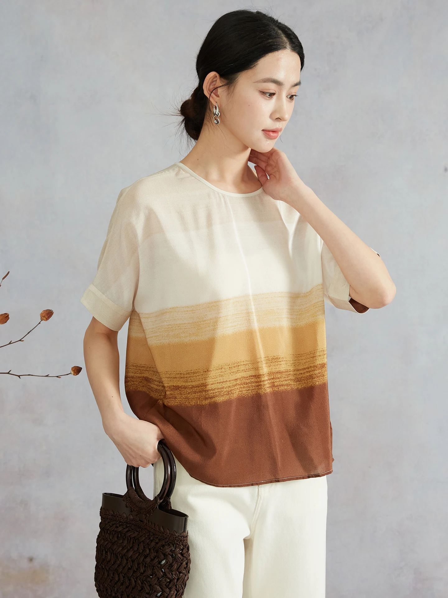 Silk Gradient Color Stripe Short Sleeve T-Shirt Women Loose Fit round Neck Commute Straight Tube Top Silk Blend Spring Summer
Silk Gradient Color Stripe Short Sleeve T-Shirt Women Loose Fit round Neck Commute Straight Tube Top Silk Blend Spring Summer