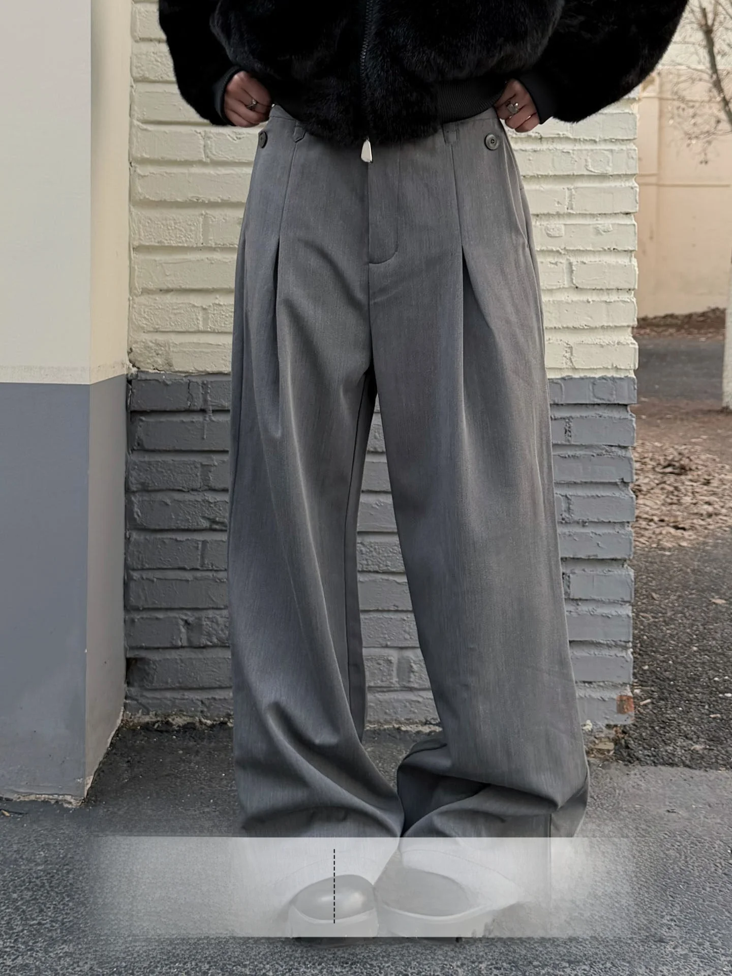 Повседневные классические универсальные брюки свободного кроя с прямыми штанинами и высокой талией для мужчин и женщин
Повседневные классические универсальные брюки свободного кроя с прямыми штанинами и высокой талией для мужчин и женщин