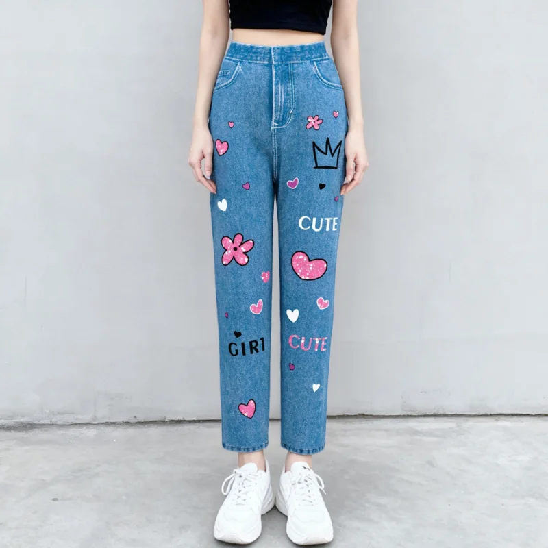 2025 Girls' High-waisted Imitation Jeans, Cute Heart-shaped Pattern Print Straight Nine-point Imitation Jeans
2025 Girls' High-waisted Imitation Jeans, Cute Heart-shaped Pattern Print Straight Nine-point Imitation Jeans