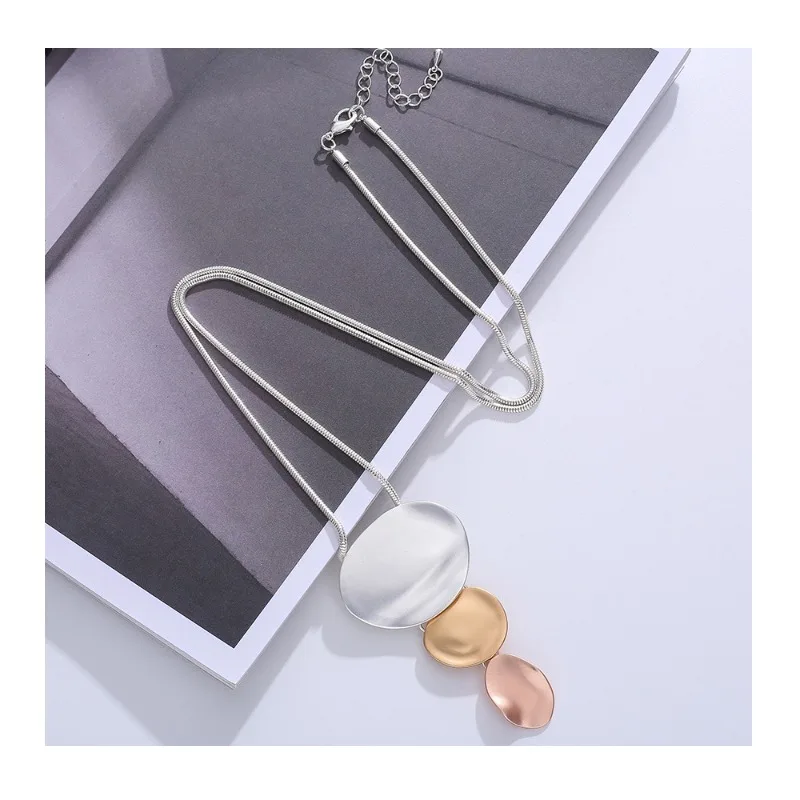 Accessories Foreign Trade Classic Necklace Fashion Simple Geometric Long Women's Sweater Chain Light Luxury
Accessories Foreign Trade Classic Necklace Fashion Simple Geometric Long Women's Sweater Chain Light Luxury