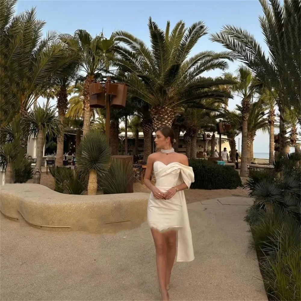Customized One Shoulder Wedding Gown Charming Ruched Wedding Dress Exquisite Ruffles Short Bridal Dress Vestidos De Noiva
Customized One Shoulder Wedding Gown Charming Ruched Wedding Dress Exquisite Ruffles Short Bridal Dress Vestidos De Noiva
