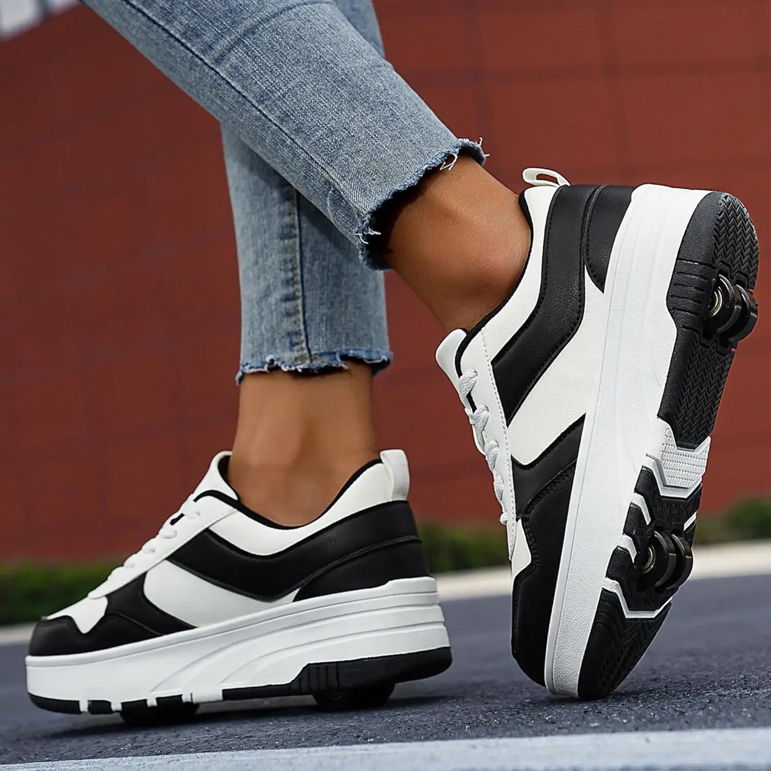 Roller Skates with Four Wheels Inline Sports Shoes Breathable Boys and Girls Four wheel Telescopic Outdoor Sports Shoes Unisex
Roller Skates with Four Wheels Inline Sports Shoes Breathable Boys and Girls Four wheel Telescopic Outdoor Sports Shoes Unisex