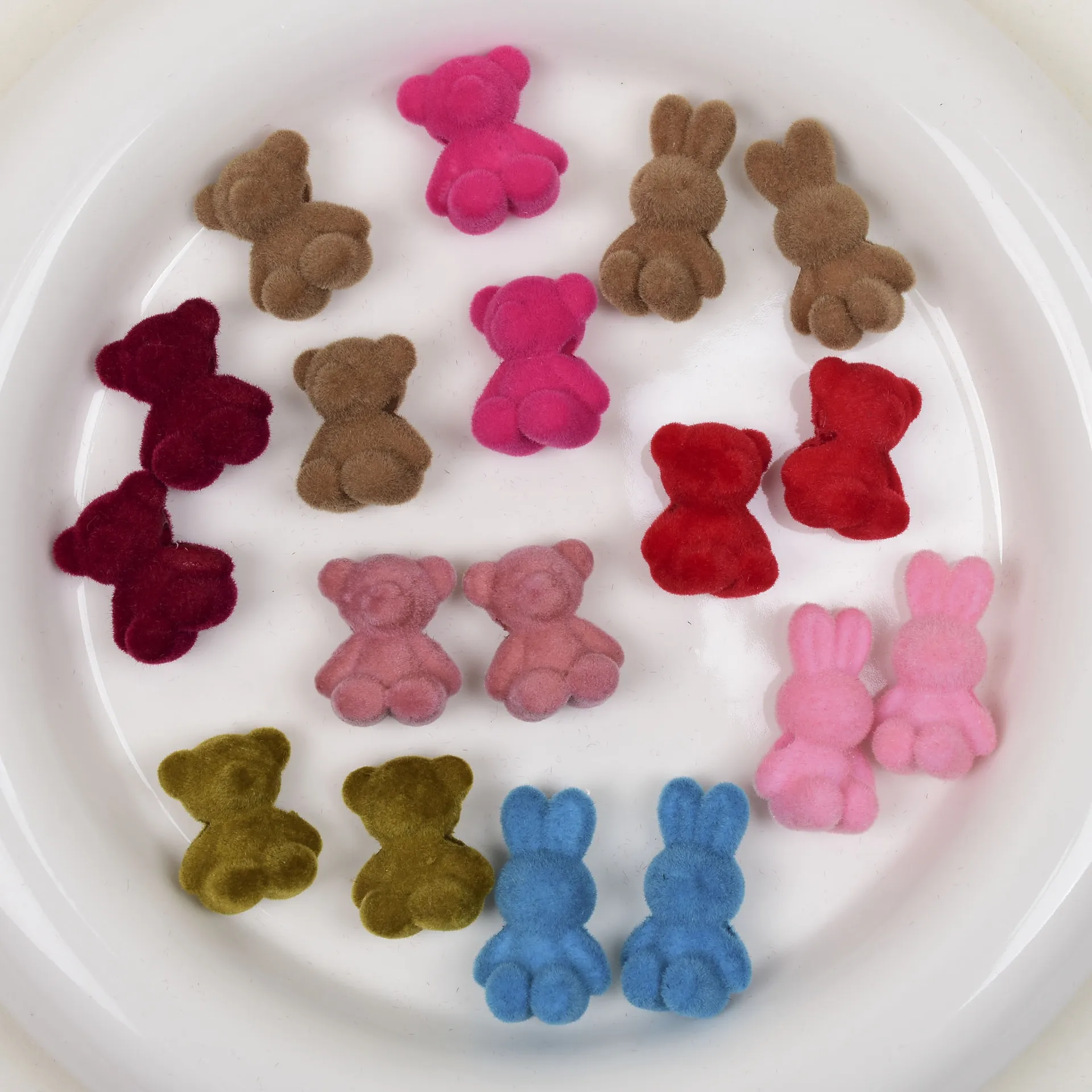 WZNB 2PCS Flocking Cute Bear DIY Accessories Jewelry Suitable For Car Hanging Keychain Beaded Hairpin Accessories Retro Jewelry
WZNB 2PCS Flocking Cute Bear DIY Accessories Jewelry Suitable For Car Hanging Keychain Beaded Hairpin Accessories Retro Jewelry