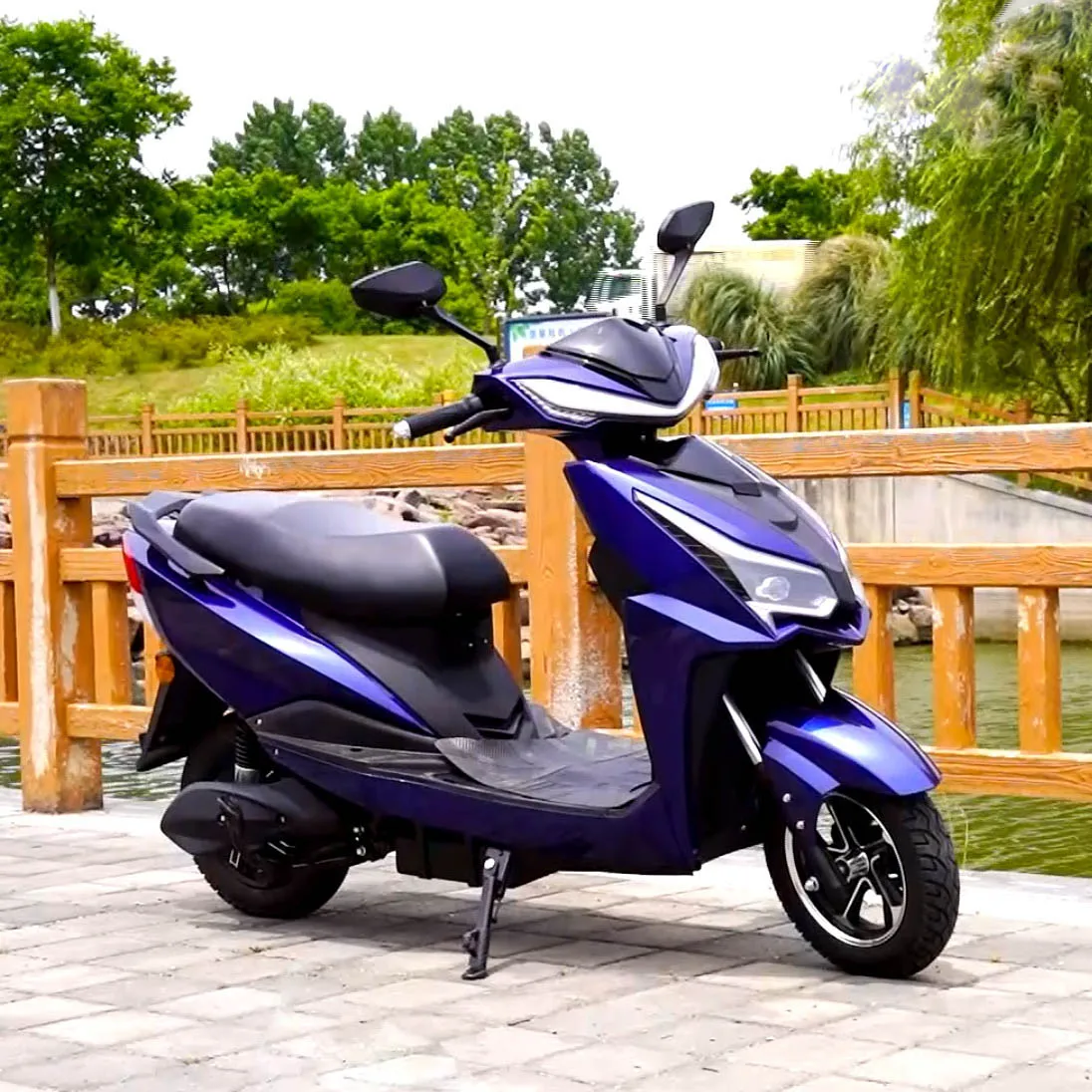 10/12inch 600W 800W 40-50km/h Speed 45-65km Range Eec Free Shipping Electric Moped Bike
10/12inch 600W 800W 40-50km/h Speed 45-65km Range Eec Free Shipping Electric Moped Bike
