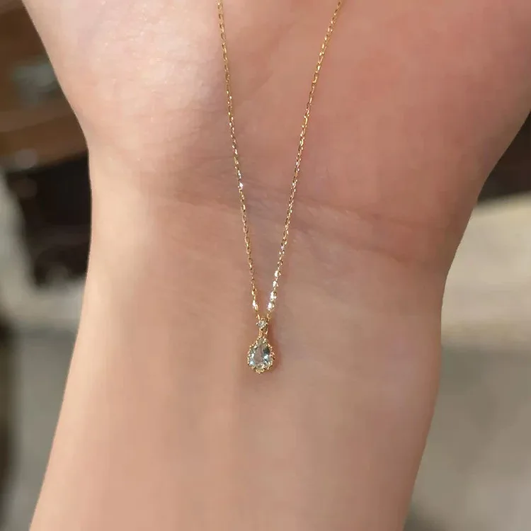 New 925 Sterling Silver Water Drop Shape Necklace Personality Charm Simple Pendant Choker Send Friends Exquisite Jewelry
New 925 Sterling Silver Water Drop Shape Necklace Personality Charm Simple Pendant Choker Send Friends Exquisite Jewelry