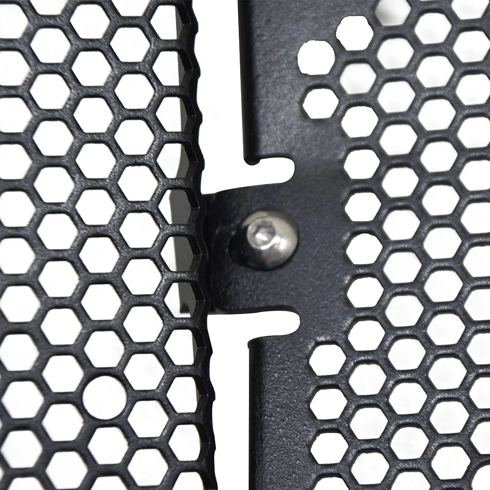 For BMW S1000RR S1000R M1000RR M1000R 2019-2025 2026 Radiator Guard Protection Cooler Grill Cover Protector S1000 R/RR M1000RR/R
For BMW S1000RR S1000R M1000RR M1000R 2019-2025 2026 Radiator Guard Protection Cooler Grill Cover Protector S1000 R/RR M1000RR/R