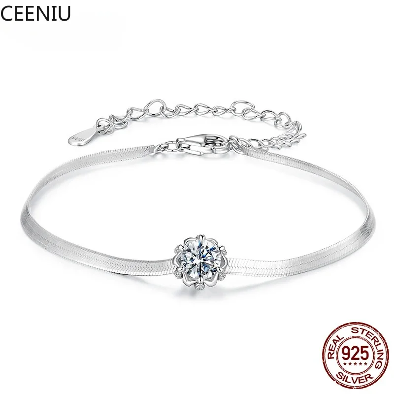 925 Sterling Silver 0.5CT Flower Buds Moissanite Bracelet Prong Setting Adjustable Snake Chain for Women Anniversary Gift
925 Sterling Silver 0.5CT Flower Buds Moissanite Bracelet Prong Setting Adjustable Snake Chain for Women Anniversary Gift