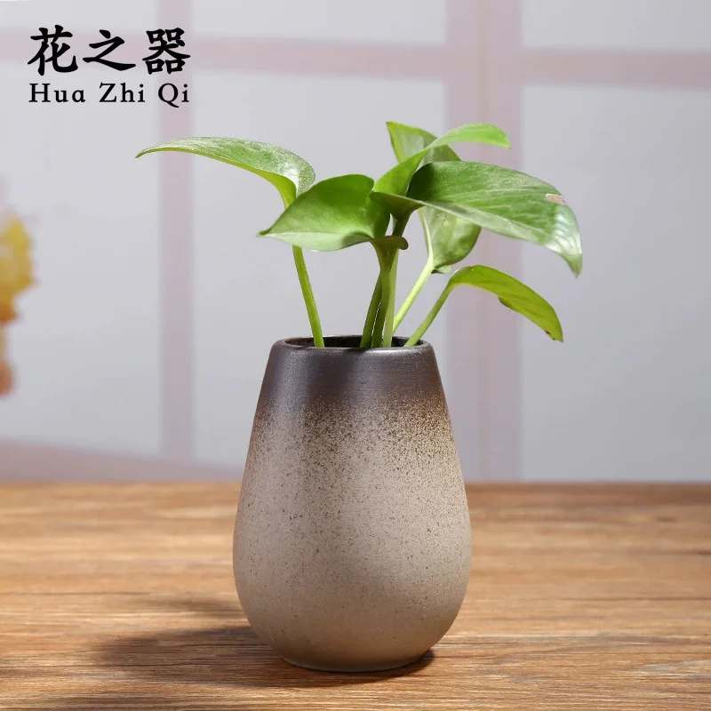 Brown Gradient Stoneware Small Flower Japanese-style Ceramic Vase Hydroponic Desktop Ornaments Dried Flowers Flower Insert Spray
Brown Gradient Stoneware Small Flower Japanese-style Ceramic Vase Hydroponic Desktop Ornaments Dried Flowers Flower Insert Spray