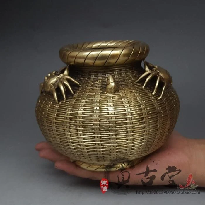 Antique Pure Copper Crab Copper Jar Feng Shui Ornaments Lucky Fish Basket Storage Jar Decoration Craft Gifts Antique Collection
Antique Pure Copper Crab Copper Jar Feng Shui Ornaments Lucky Fish Basket Storage Jar Decoration Craft Gifts Antique Collection