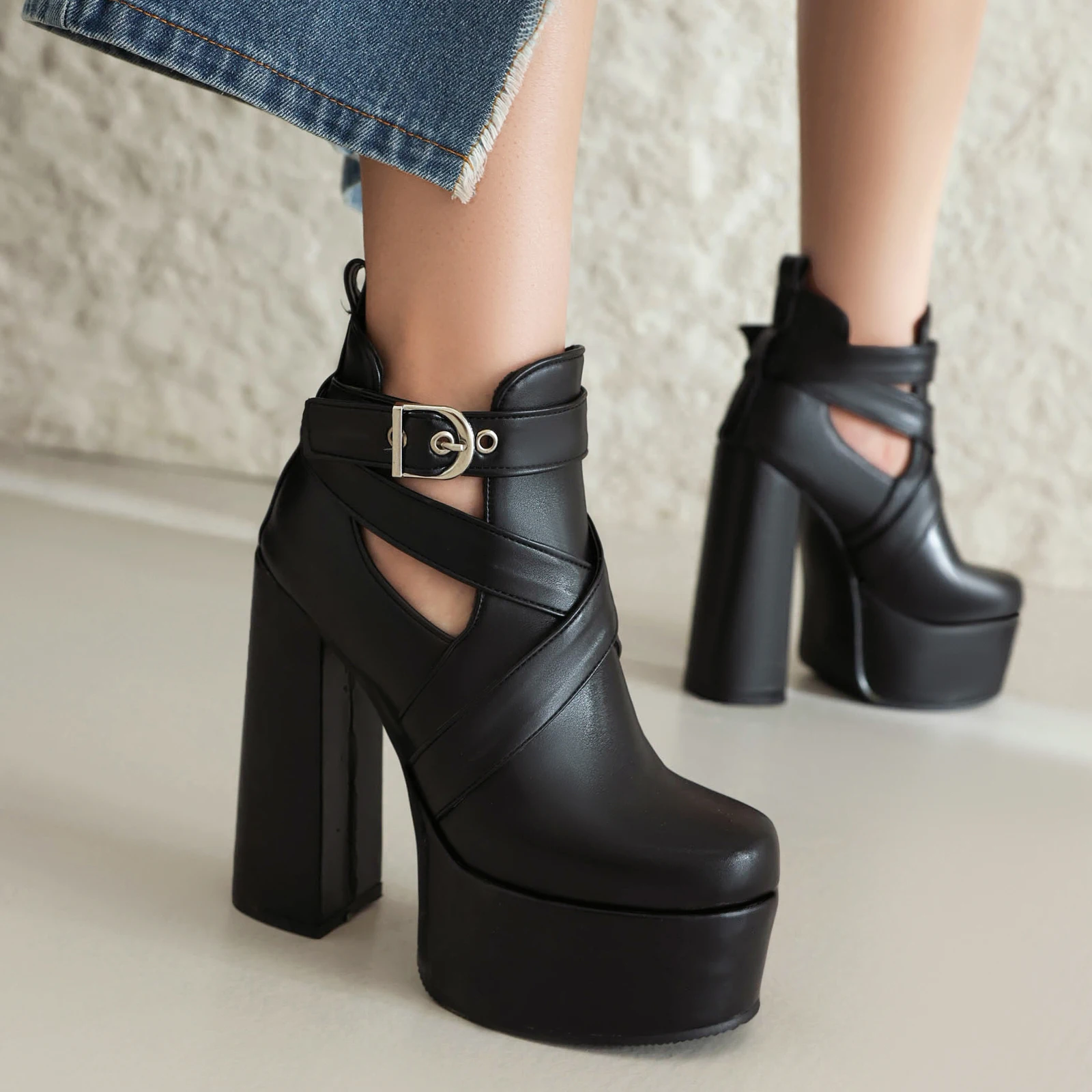 Platform Winter Ankle Boots Women 2025 Leather Size 43 Block High Heels Shoes Black White Cross Straps Design Footwear
Platform Winter Ankle Boots Women 2025 Leather Size 43 Block High Heels Shoes Black White Cross Straps Design Footwear