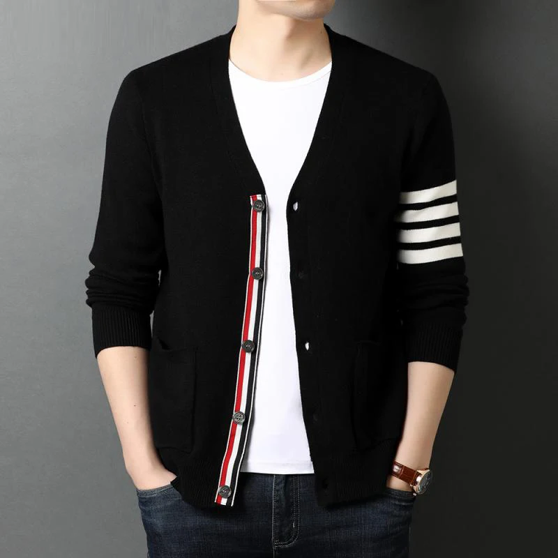 Top Grade New Spring Winter Brand Fashion Knitted Men Cardigan Sweater Black Korean Casual Coats Jacket Mens Clothing Nice 3Xl
Top Grade New Spring Winter Brand Fashion Knitted Men Cardigan Sweater Black Korean Casual Coats Jacket Mens Clothing Nice 3Xl