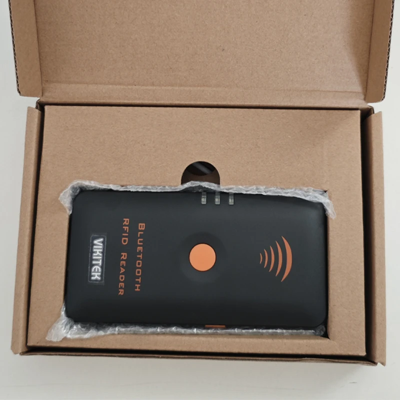 Электронный считыватель RFID-меток, портативный считыватель карт, Bluetooth-подключение к мобильному телефону, UHF-связь сверхвысокой частоты, радиосвязь на большие расстояния.
Электронный считыватель RFID-меток, портативный считыватель карт, Bluetooth-подключение к мобильному телефону, UHF-связь сверхвысокой частоты, радиосвязь на большие расстояния.