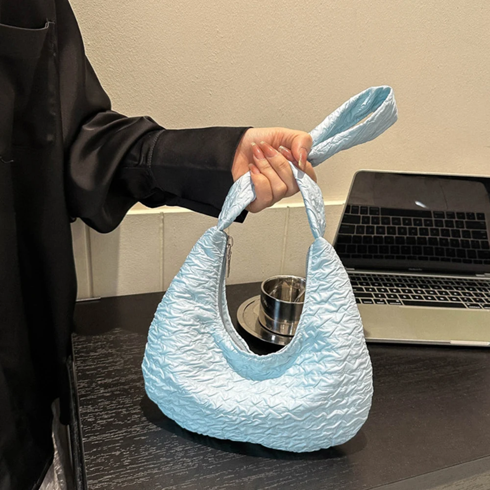 Korean Fashion Women Shoulder Bag Casual Simple Soft Handbags Designer Artistic Style Underarm Bag Sweet Dumplings Bag
Korean Fashion Women Shoulder Bag Casual Simple Soft Handbags Designer Artistic Style Underarm Bag Sweet Dumplings Bag