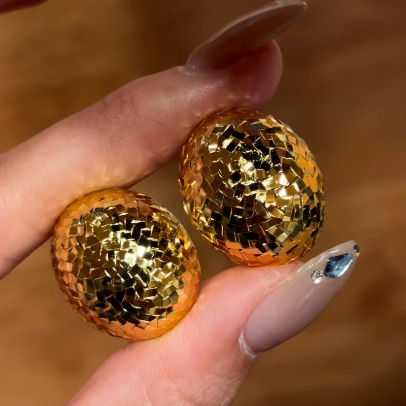 Bellux TK popular jewelry sparkling crushed ice earrings s925 pure silver plated thick gold earrings pigeon egg earrings
Bellux TK popular jewelry sparkling crushed ice earrings s925 pure silver plated thick gold earrings pigeon egg earrings