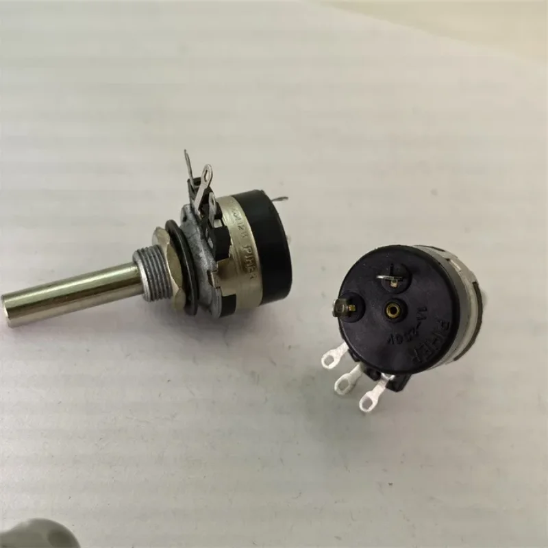 PIHER Испания однополосный переключатель потенциометра 22K 1A250V ручка с длинной резьбой 32 мм
PIHER Испания однополосный переключатель потенциометра 22K 1A250V ручка с длинной резьбой 32 мм
