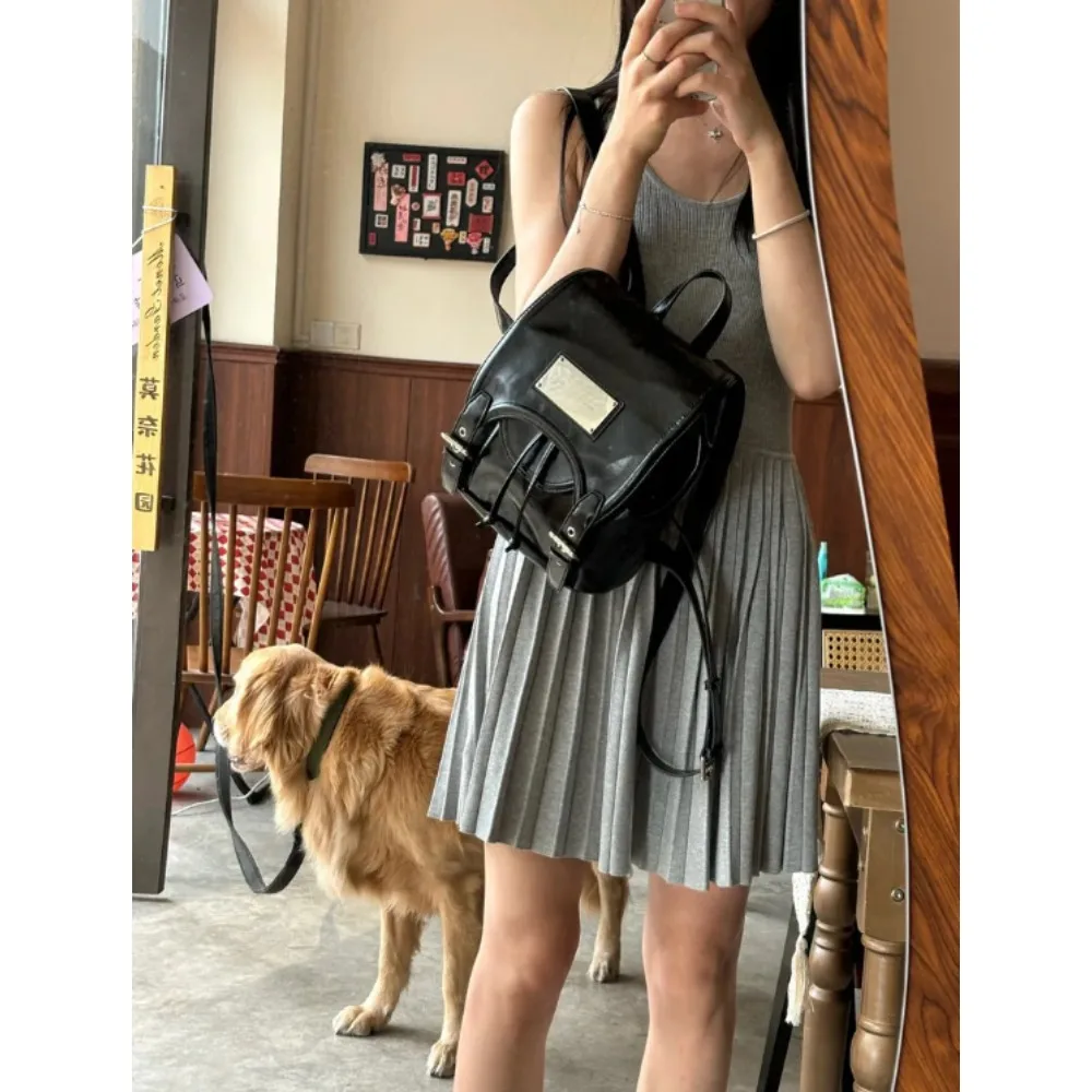 Personalized cool leather backpack, student large capacity commuter casual backpack, Black buckle detail backpack
Personalized cool leather backpack, student large capacity commuter casual backpack, Black buckle detail backpack