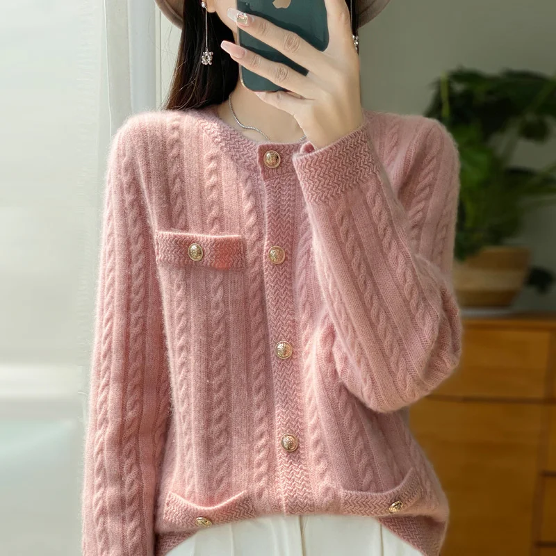 Autumn New Fashion Cardigan Sweater Women High Quality Long Sleeve Casual Loose Cashmere Knitwear Jacket Female Sweater Top
Autumn New Fashion Cardigan Sweater Women High Quality Long Sleeve Casual Loose Cashmere Knitwear Jacket Female Sweater Top