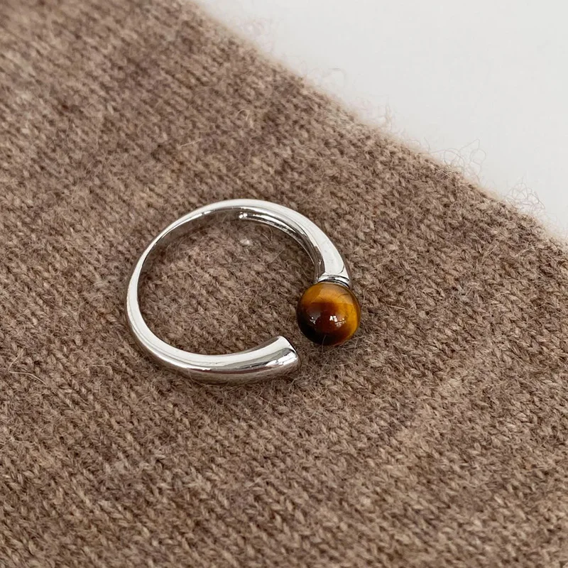 silver 925 glossy tiger eye stone ring for couples fashion Light luxury High quality trend minimalist ring vintage jewelry gift
silver 925 glossy tiger eye stone ring for couples fashion Light luxury High quality trend minimalist ring vintage jewelry gift