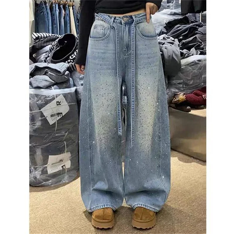 American Retro Starry Hot Diamond Splicing Jeans For Women Autumn Winter Fashion Loose BF Style Long Wide-leg Denim Pants
American Retro Starry Hot Diamond Splicing Jeans For Women Autumn Winter Fashion Loose BF Style Long Wide-leg Denim Pants