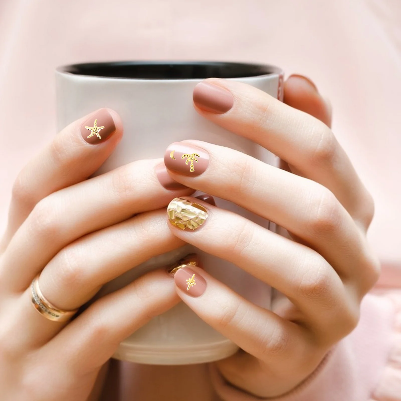 Nail Art Decor Rhinestones Golden Rivet Sequins DIY Manicure Jewelry Moon Star nament Artificial Nails Supplies Accessories
Nail Art Decor Rhinestones Golden Rivet Sequins DIY Manicure Jewelry Moon Star nament Artificial Nails Supplies Accessories