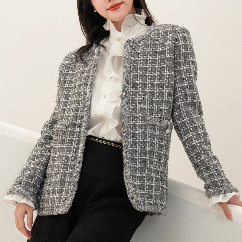 High Quality Grey Tweed Coat Women's O Neck Casual Loose Wild Chic Long-sleeved Fashion French Small Fragrance Plaid Lady Coat
High Quality Grey Tweed Coat Women's O Neck Casual Loose Wild Chic Long-sleeved Fashion French Small Fragrance Plaid Lady Coat
