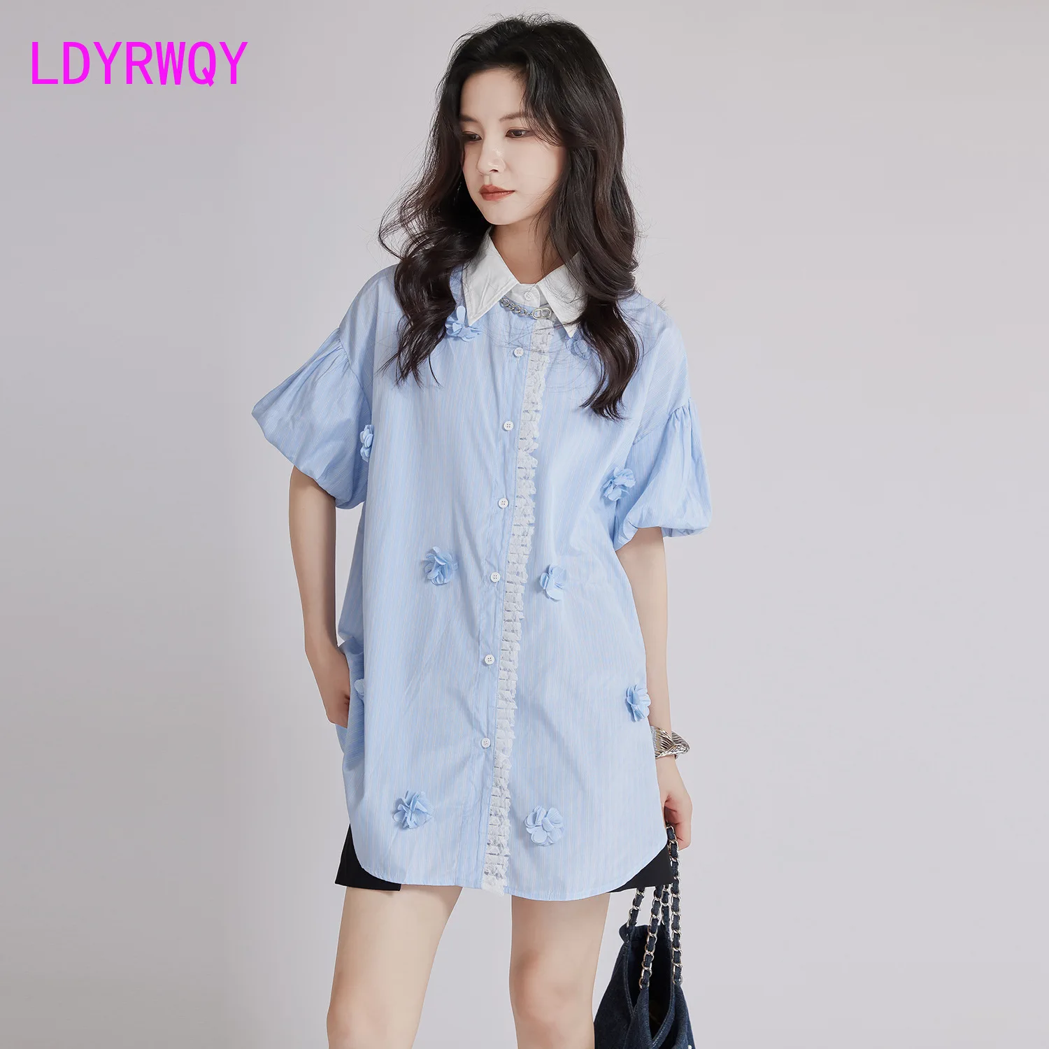 summer retro French blue striped temperament design shirt three-dimensional flower medium and long bubble sleeve shirt dress
summer retro French blue striped temperament design shirt three-dimensional flower medium and long bubble sleeve shirt dress