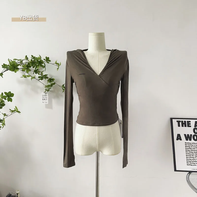 Slim-fit Long-sleeved Hooded Casual Sweater Korean Fashion Vintage Party College Pullover Sweater
Slim-fit Long-sleeved Hooded Casual Sweater Korean Fashion Vintage Party College Pullover Sweater